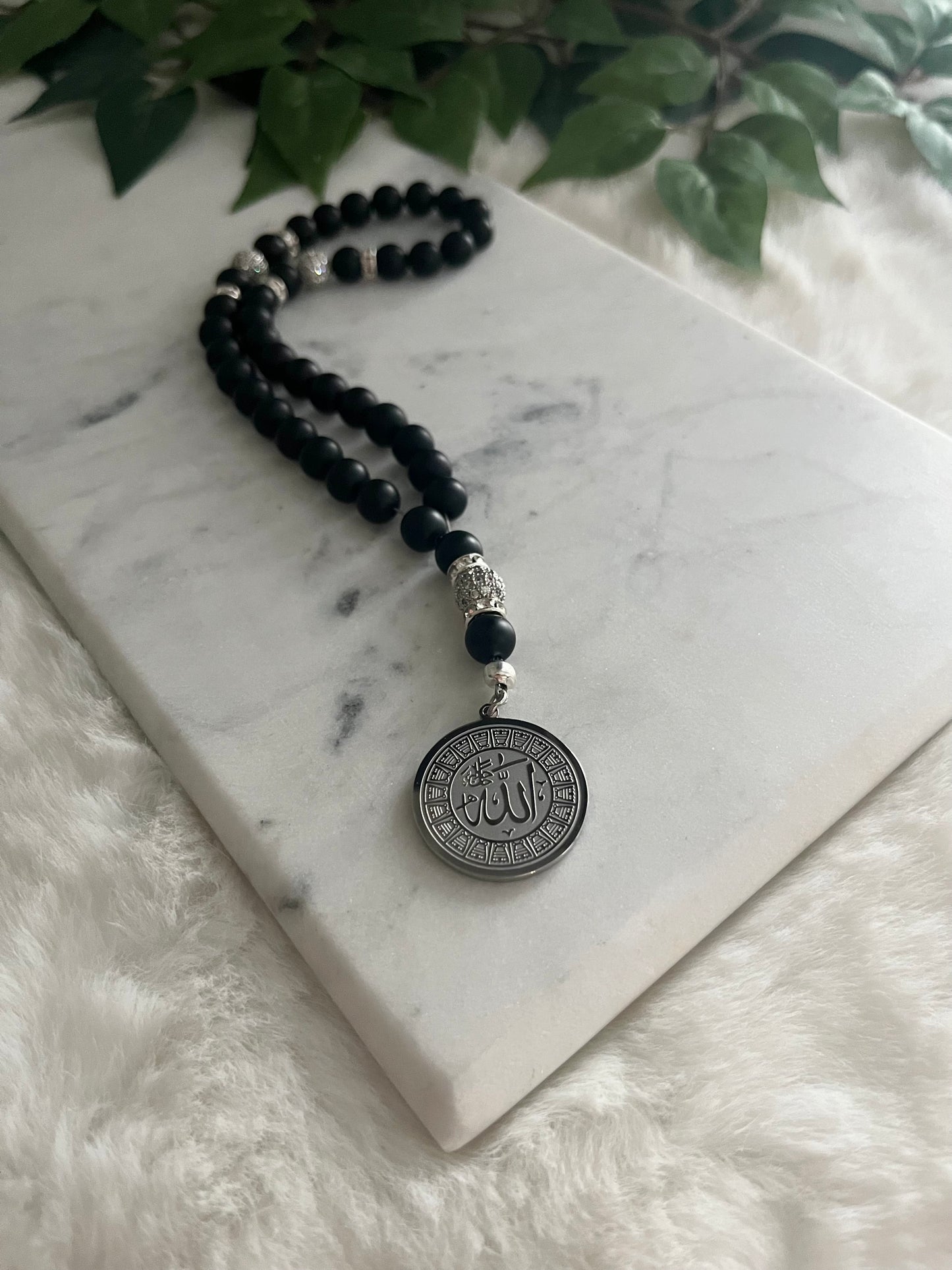 Tasbih - 33 Beads Handheld - Matte Black - Allah Medallion